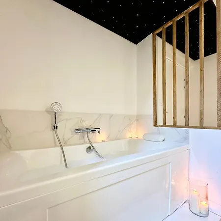 Le Etoile - Baignoire Balneo Et Sauna Privatif Mont de Marsan