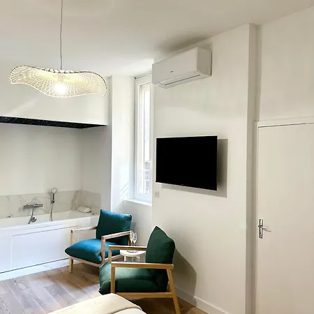 Le Etoile - Baignoire Balneo Et Sauna Privatif * Mont de Marsan
